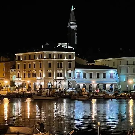 Molo Grande - Sea View شقة روفينج