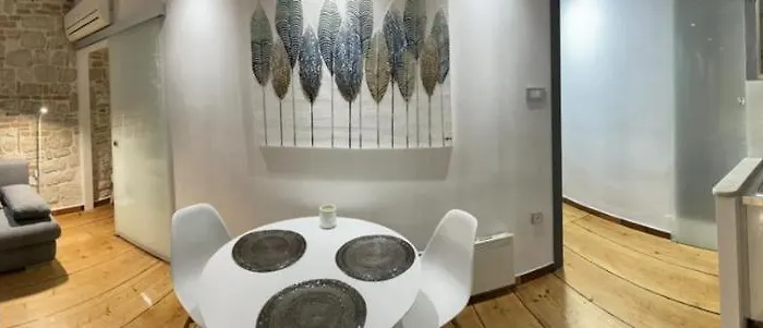 Molo Grande - Sea View * 로비니