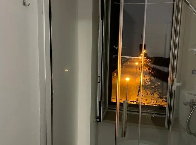 Molo Grande - Sea View 아파트 로비니